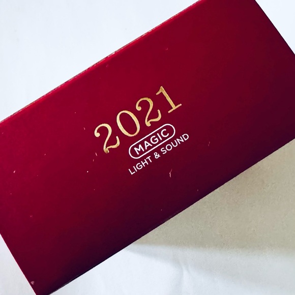 Hallmark Keepsake Super Nintendo NES Console Ornament - Picture 5 of 5